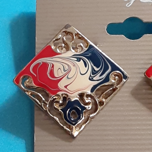 A683 earings. Pure 100 by Danecraft. 7/8" SQUARE - Picture 2 of 9